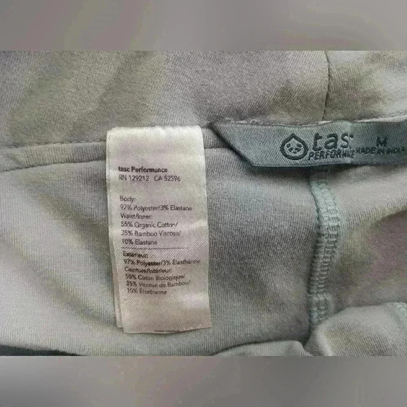 Tasc  On the Court 13 in. skort. Ladies size M - Picture 4 of 6